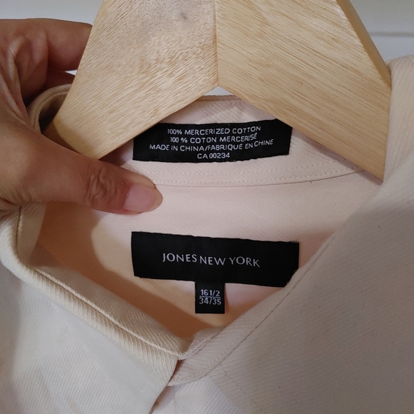 Jones New York | pastel peach men's long sleeved dress shirt - Picture 6 of 10